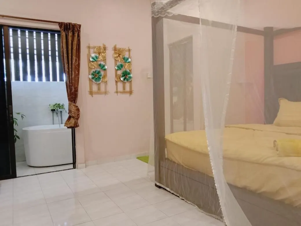 Comfortable Private Swimming Pool Homestay Melaka 20 Pax 5R3B Holiday home Malacca