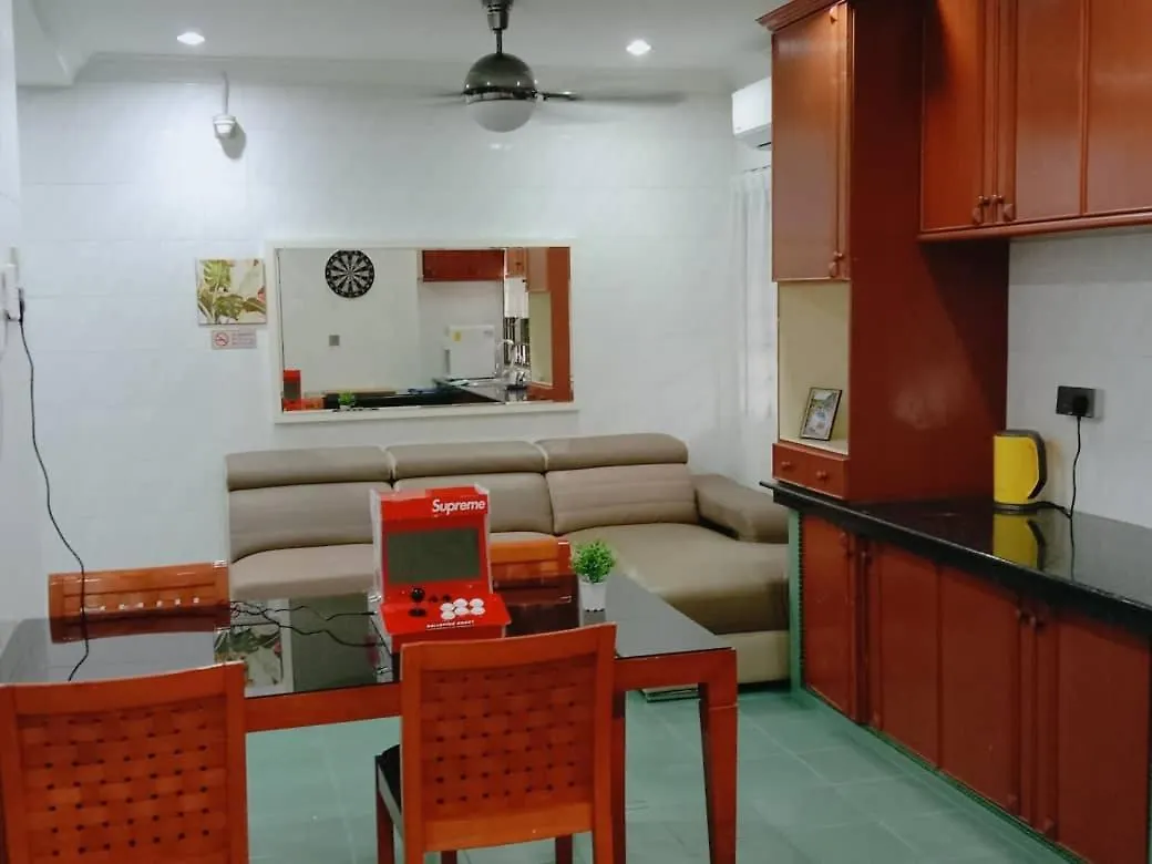 Comfortable Private Swimming Pool Homestay Melaka 20 Pax 5R3B 0*, Malacca