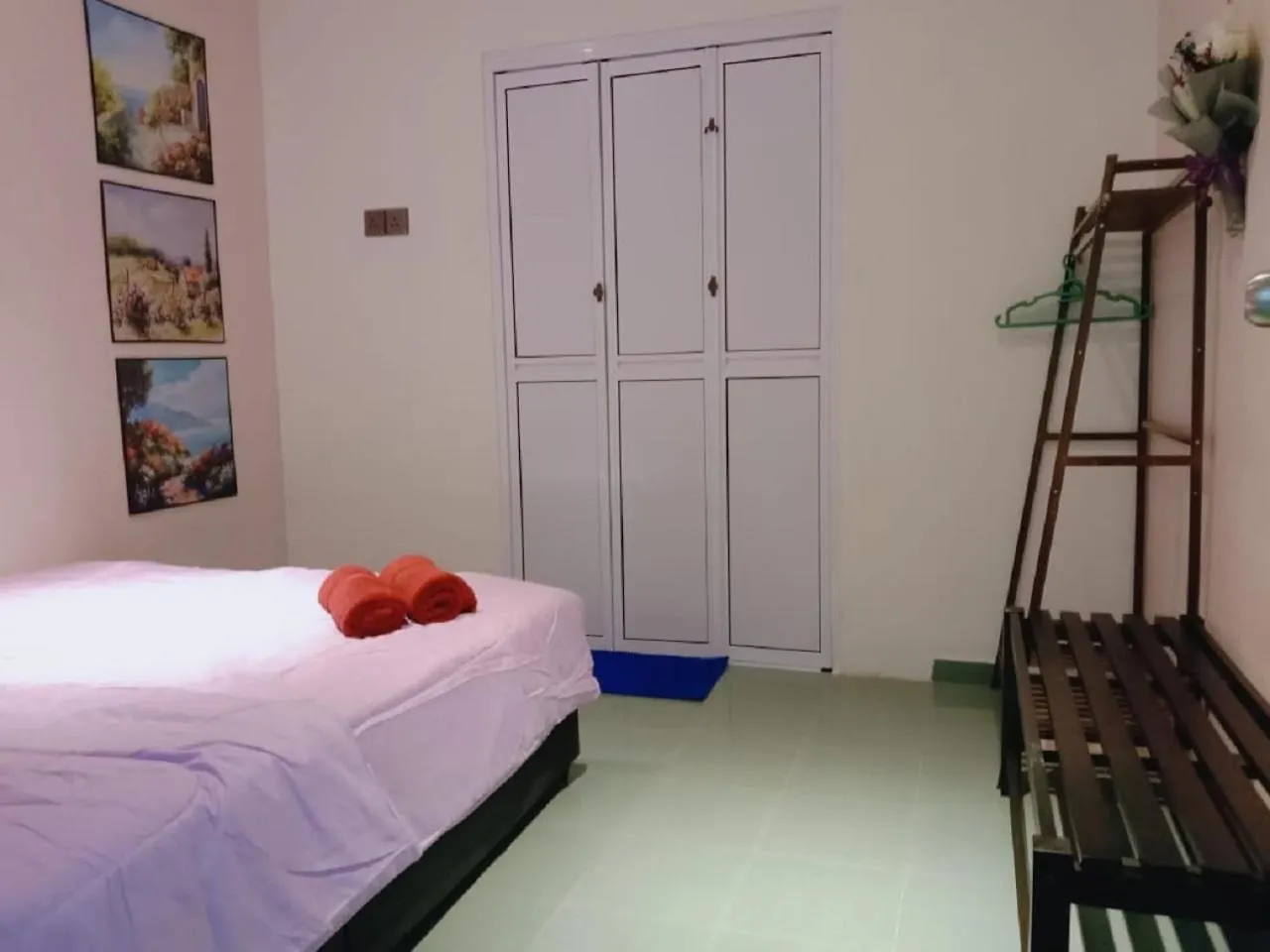 Comfortable Private Swimming Pool Homestay Melaka 20 Pax 5R3B 0*, Malacca